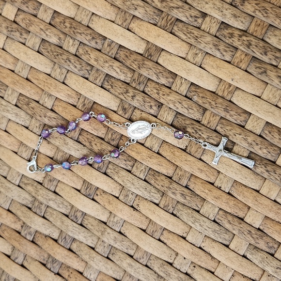 Beautiful Purple Beaded Car Rosary - Picture 2 of 5